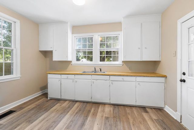 21 Highland Avenue, Sumter, SC 29150