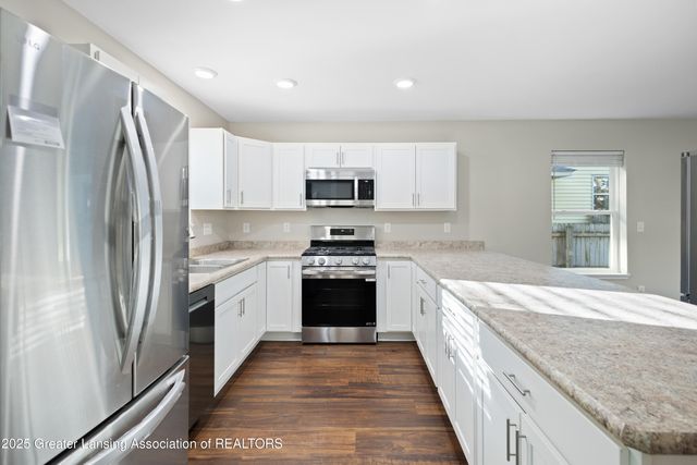 1927 Teel Avenue, Lansing, MI 48910