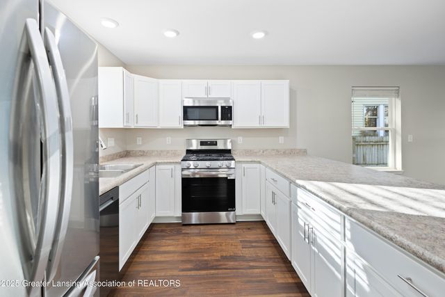 1927 Teel Avenue, Lansing, MI 48910