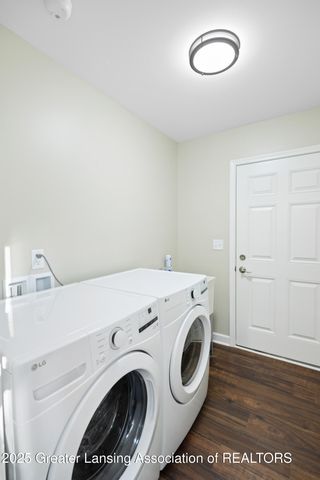 1927 Teel Avenue, Lansing, MI 48910