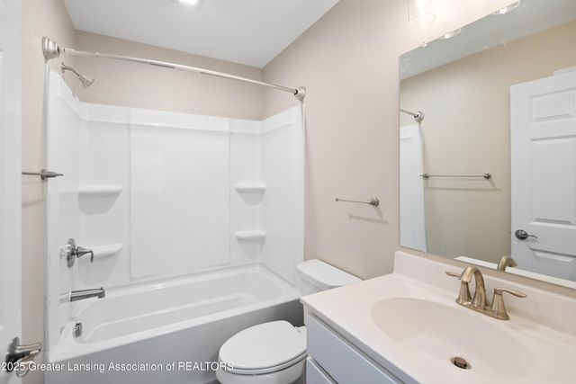 1927 Teel Avenue, Lansing, MI 48910