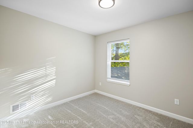 1927 Teel Avenue, Lansing, MI 48910