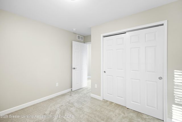 1927 Teel Avenue, Lansing, MI 48910