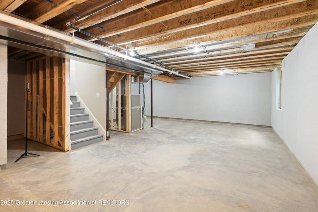 1927 Teel Avenue, Lansing, MI 48910