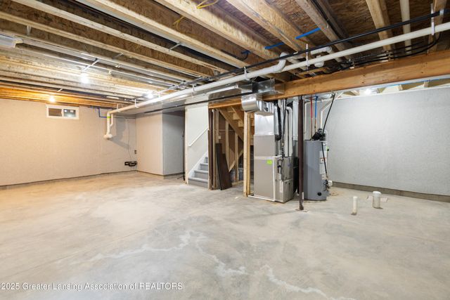 1927 Teel Avenue, Lansing, MI 48910