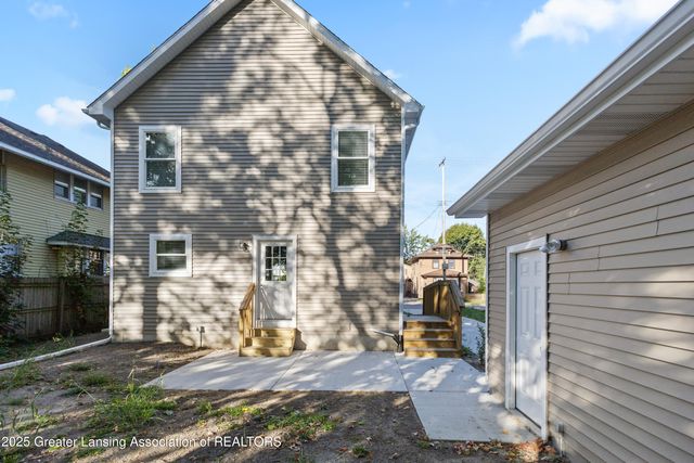 1927 Teel Avenue, Lansing, MI 48910