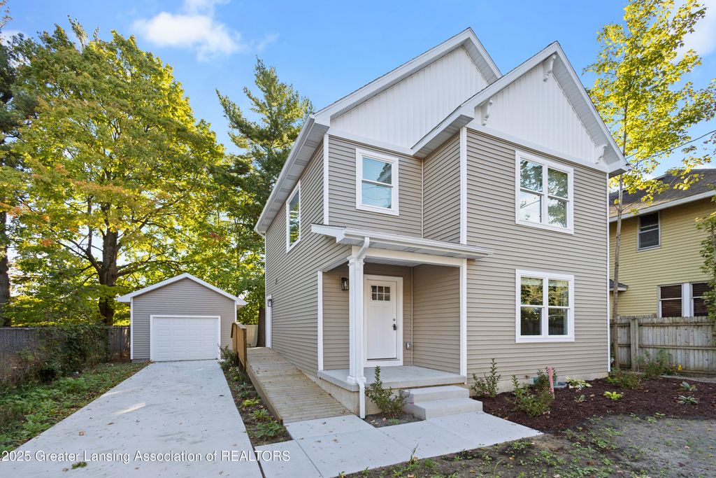 1927 Teel Avenue, Lansing, MI 48910