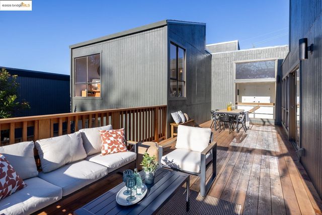 568 Vistamont Ave, Berkeley, CA 94708