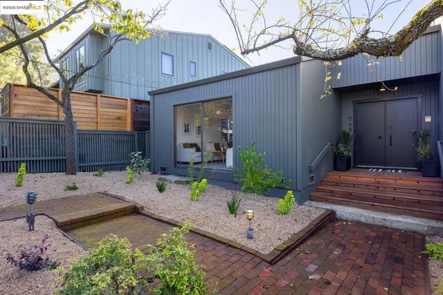 568 Vistamont Ave, Berkeley, CA 94708