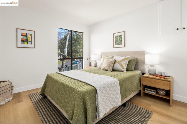 568 Vistamont Ave, Berkeley, CA 94708