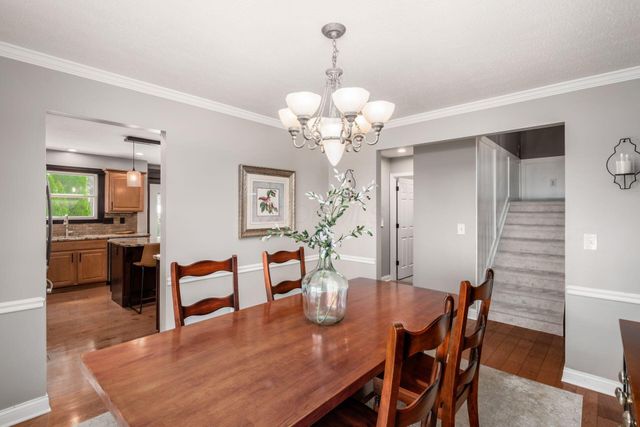 2070 Alum Village Drive, Lewis Center, OH 43035