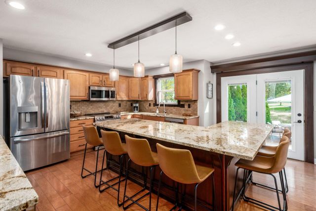 2070 Alum Village Drive, Lewis Center, OH 43035