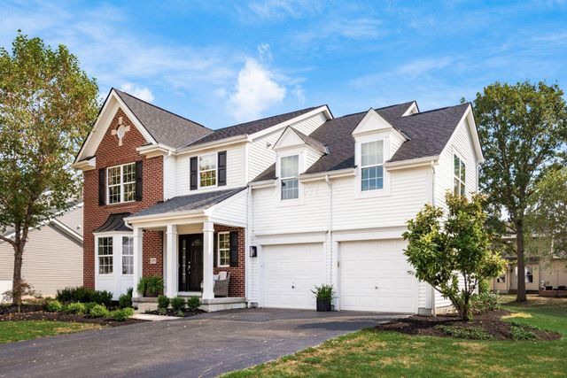 2070 Alum Village Drive, Lewis Center, OH 43035