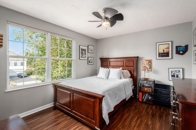 2070 Alum Village Drive, Lewis Center, OH 43035