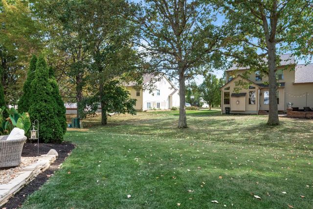 2070 Alum Village Drive, Lewis Center, OH 43035