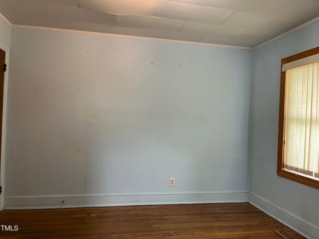 129 S Bullock Street, Henderson, NC 27536