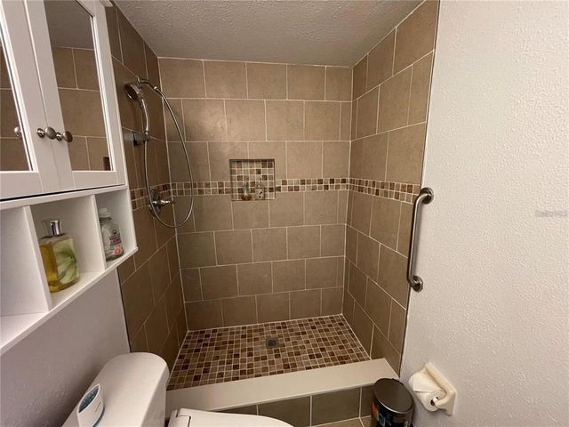 5736 COLONIAL DRIVE, New Port Richey, FL 34653