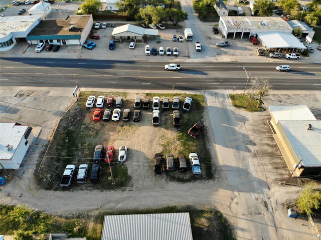618 W Walker Street, Breckenridge, TX 76424