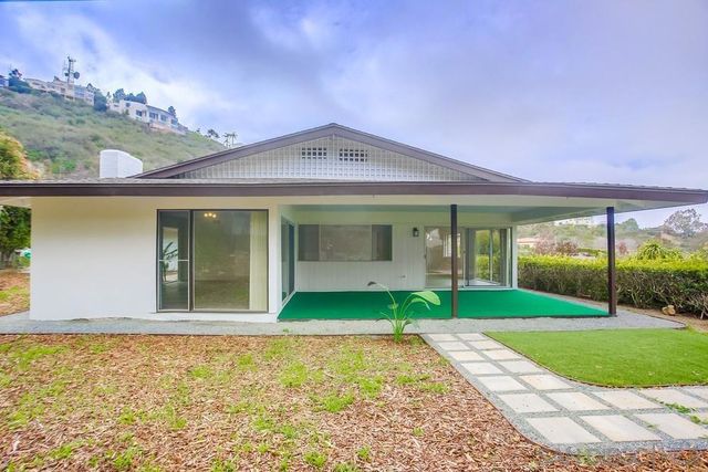 7255 Via Capri, La Jolla, CA 92037