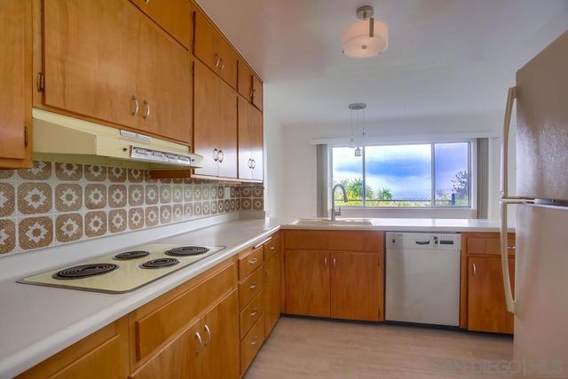 7255 Via Capri, La Jolla, CA 92037