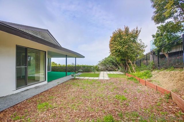 7255 Via Capri, La Jolla, CA 92037