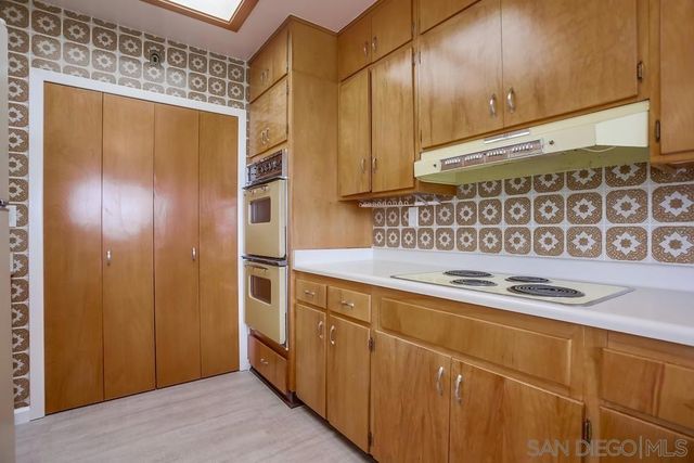 7255 Via Capri, La Jolla, CA 92037