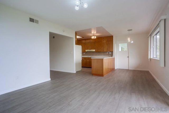 7255 Via Capri, La Jolla, CA 92037