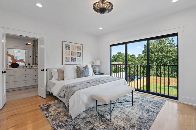 843B Dewees Ave, Nashville, TN 37204