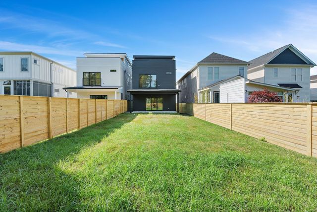 843B Dewees Ave, Nashville, TN 37204