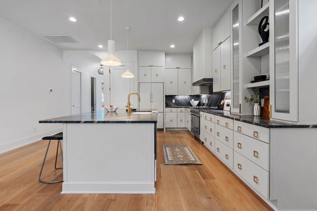 843B Dewees Ave, Nashville, TN 37204