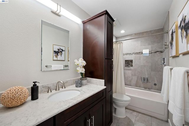 74 Ryegate Pl, San Ramon, CA 94583