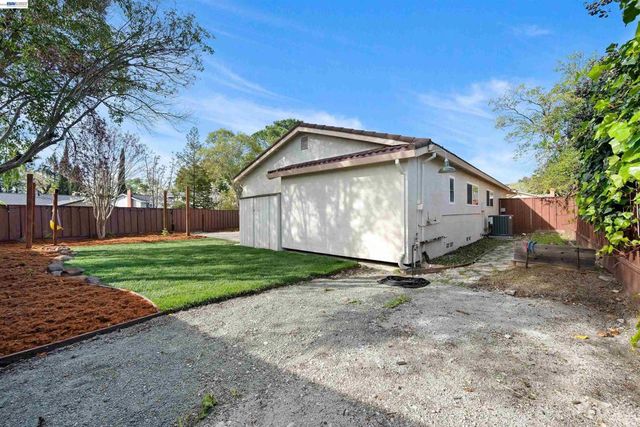 74 Ryegate Pl, San Ramon, CA 94583