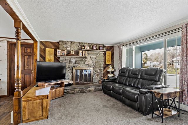 88 Roseland Terrace, Tiverton, RI 02878