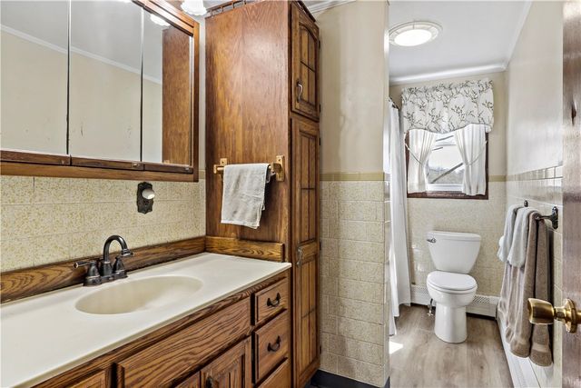 88 Roseland Terrace, Tiverton, RI 02878