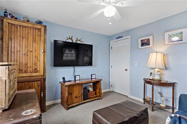 88 Roseland Terrace, Tiverton, RI 02878