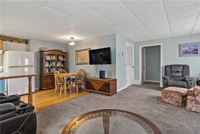 88 Roseland Terrace, Tiverton, RI 02878