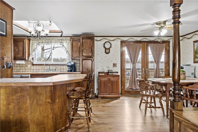 88 Roseland Terrace, Tiverton, RI 02878