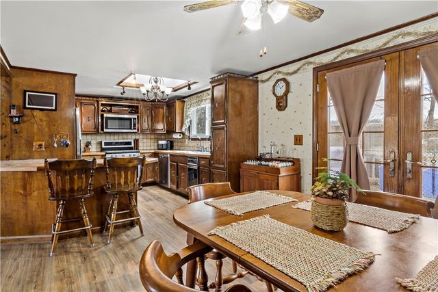 88 Roseland Terrace, Tiverton, RI 02878