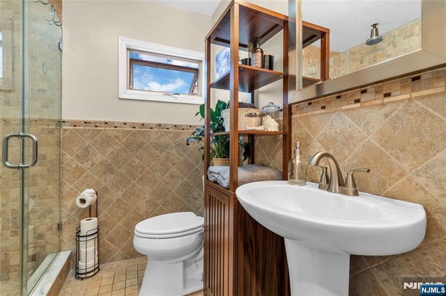 82 Elizabeth Avenue, Elmwood Park, NJ 07407