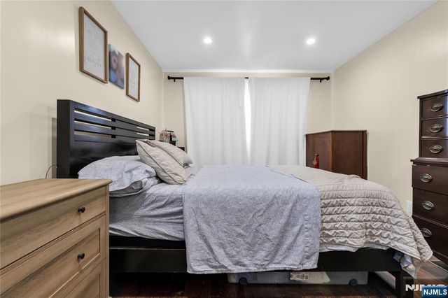 82 Elizabeth Avenue, Elmwood Park, NJ 07407