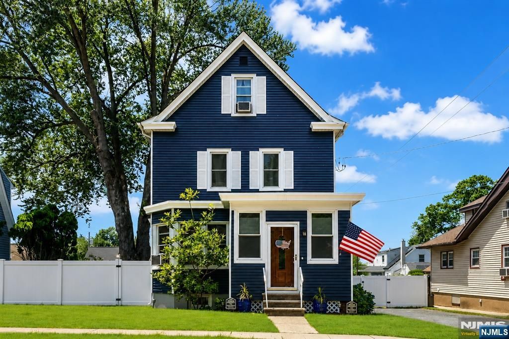 82 Elizabeth Avenue, Elmwood Park, NJ 07407