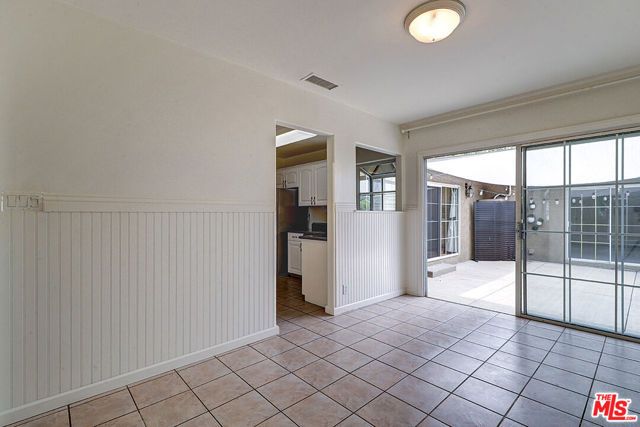 15601 Morrison Street, Encino (los Angeles), CA 91403