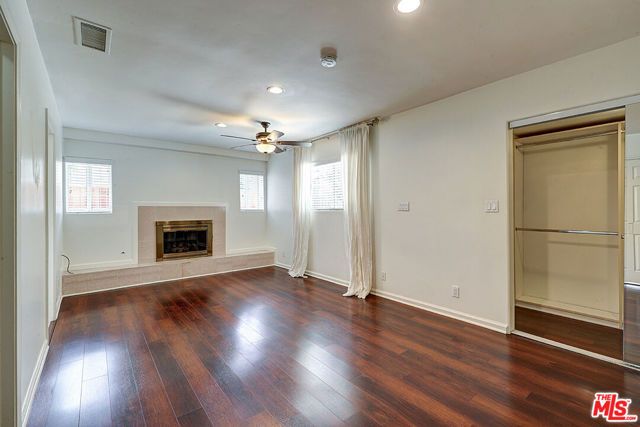 15601 Morrison Street, Encino (los Angeles), CA 91403