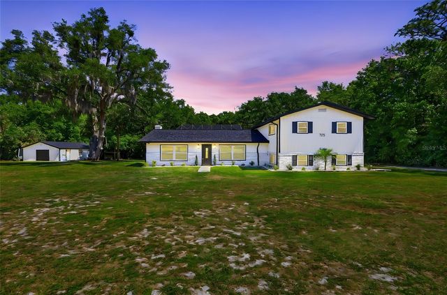 155 E COUNTRY CIRCLE DRIVE E, Port Orange, FL 32128