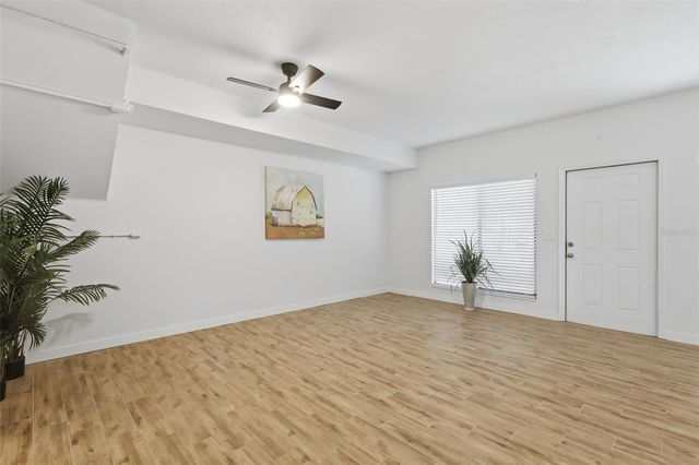 155 E COUNTRY CIRCLE DRIVE E, Port Orange, FL 32128