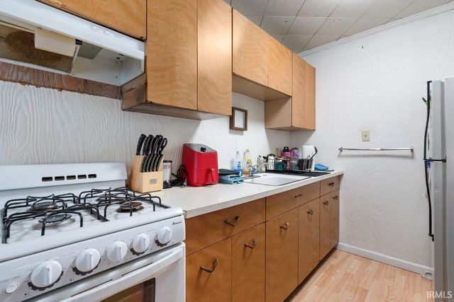 514 Lake Shore Drive, Michigan City, IN 46360