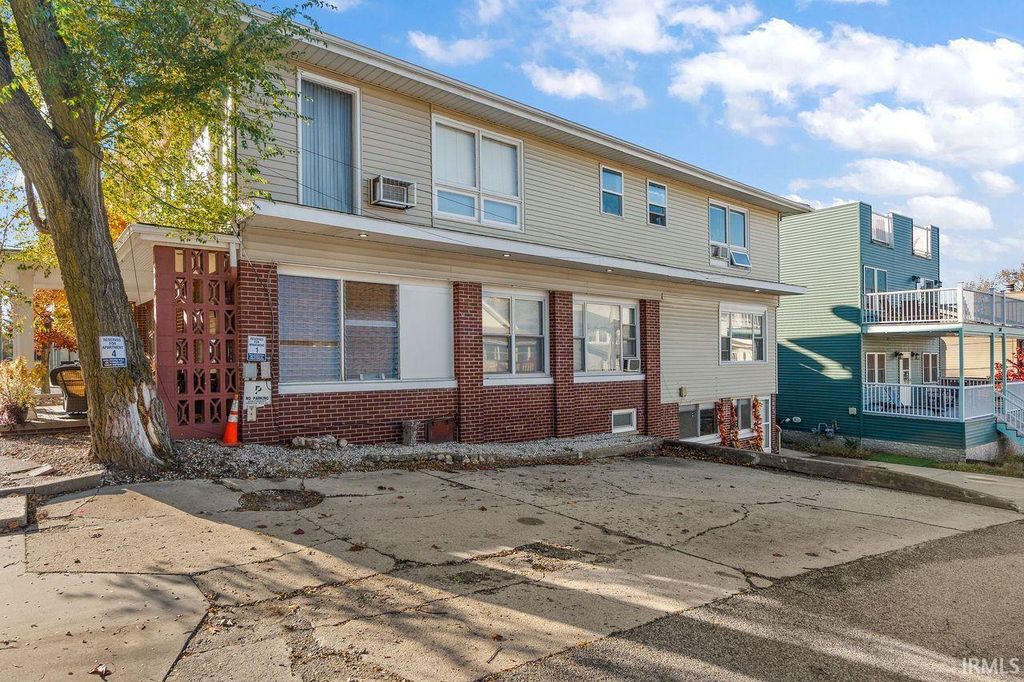 514 Lake Shore Drive, Michigan City, IN 46360