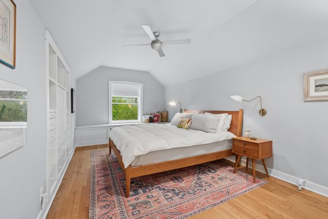 2621 W Windsor Avenue, Chicago, IL 60625