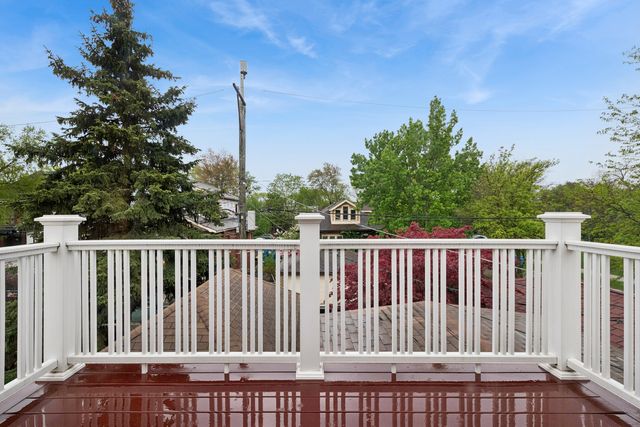 2621 W Windsor Avenue, Chicago, IL 60625