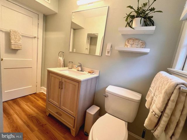 16 EATON RD, Pennsville, NJ 08070